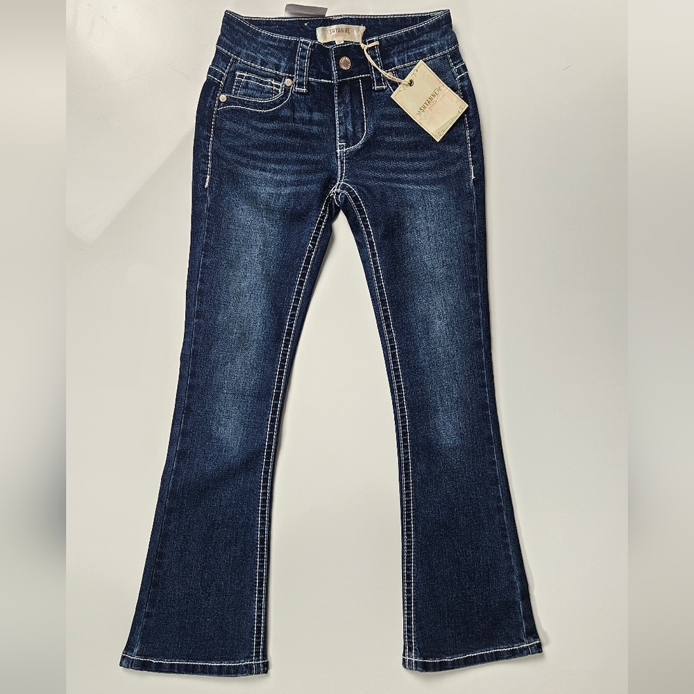 Shyanne Dark Blue Jeans With Embroidered Pocket And Snap Button NWT
